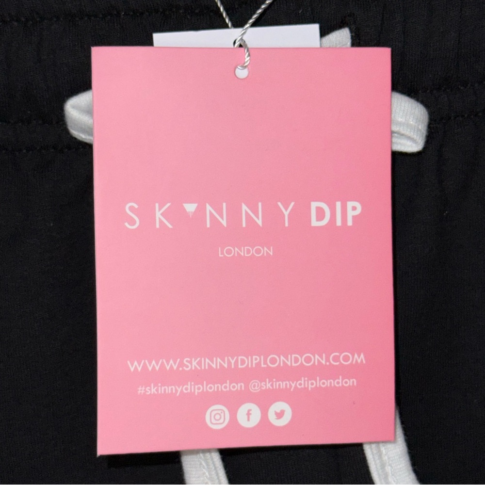 Skinny Dip Black Streetwear Graphic Sweat Shorts Xs Nwt — image 3 of 5